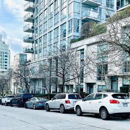 Cozy One Bedroom Suite Downtown Vancouver Exterior photo